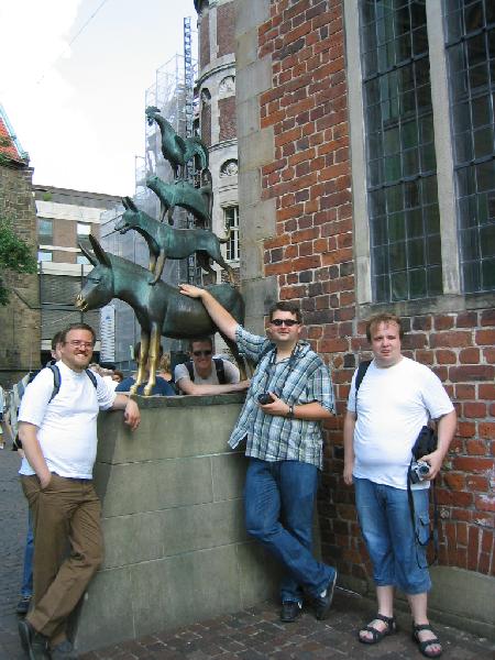 Grob-e, Helloggs and Wisi